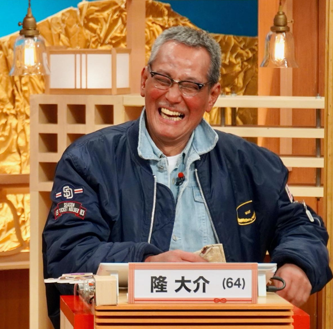 资深演员隆大介猝逝，曾于国内机场打残移民官，去世当天细节曝光_腾讯新闻