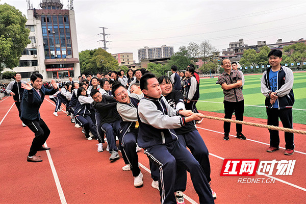 株洲市第十三中学校服图片