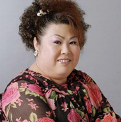 图片 >她就是赵本山的女徒弟董立范,可能这个名字大家不是非常的熟悉