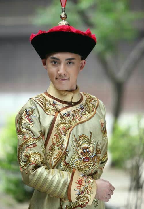 是永琪,一个是十一阿哥永瑆,还有一个就是之后的嘉庆帝,十五阿哥永琰