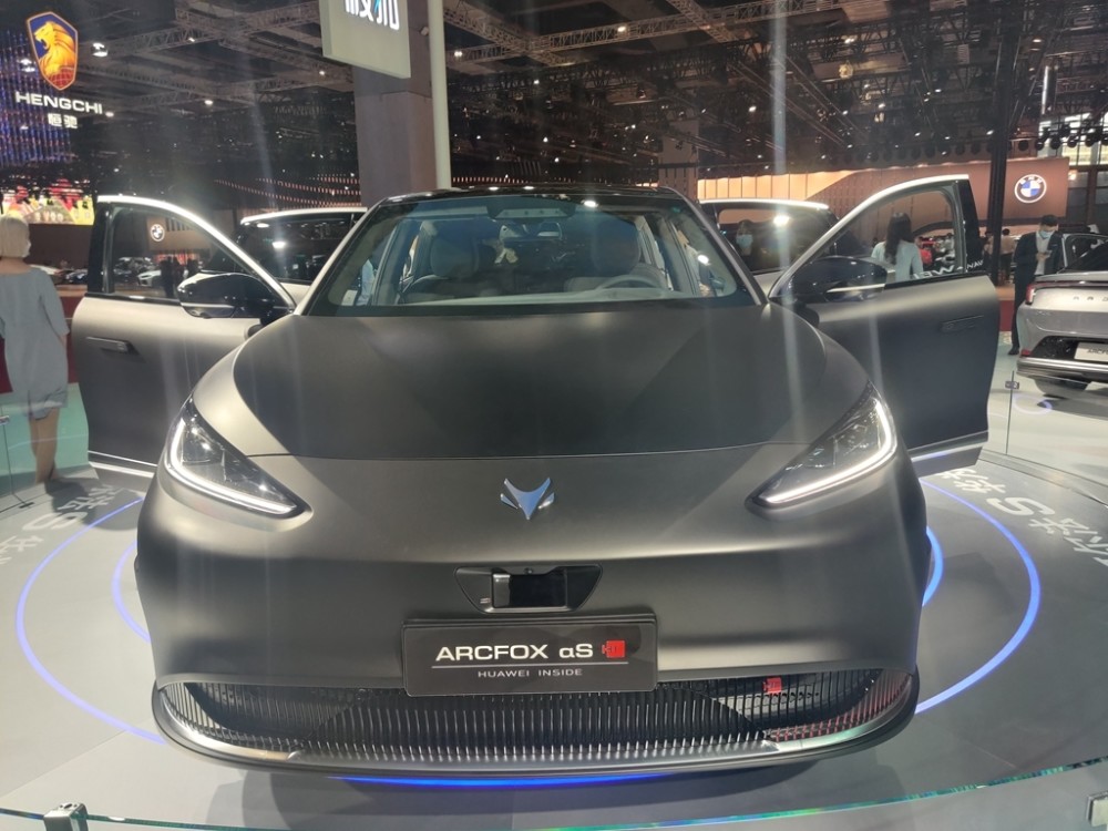 arcfox极狐αshi版拍摄