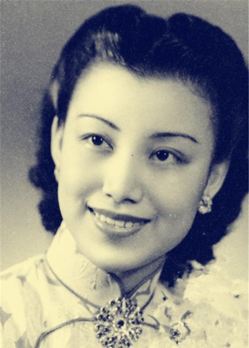 她是民国最后一位名媛宁死不嫁日本人104岁还在穿高跟鞋跳舞