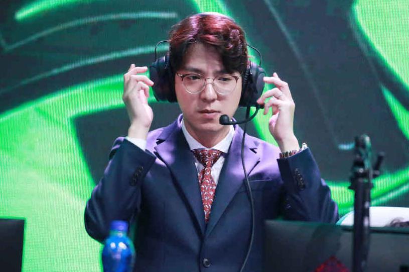 dk教练kkoma狂吹lpl!khan却替fpx感到惋惜