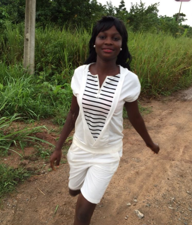 我在尼日利亚打工当地女孩很早熟街头烂尾楼不少