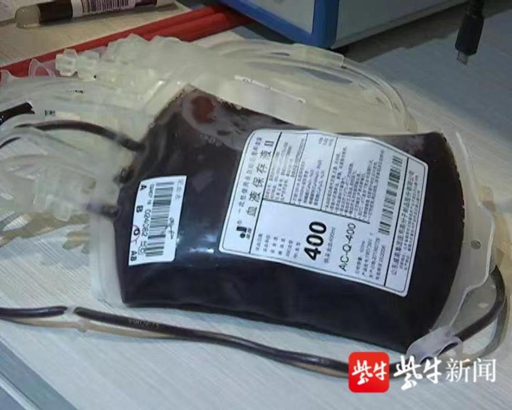 20年累计献血8000毫升 苏州"熊猫血大叔"的电话成了"生命热线"_腾讯