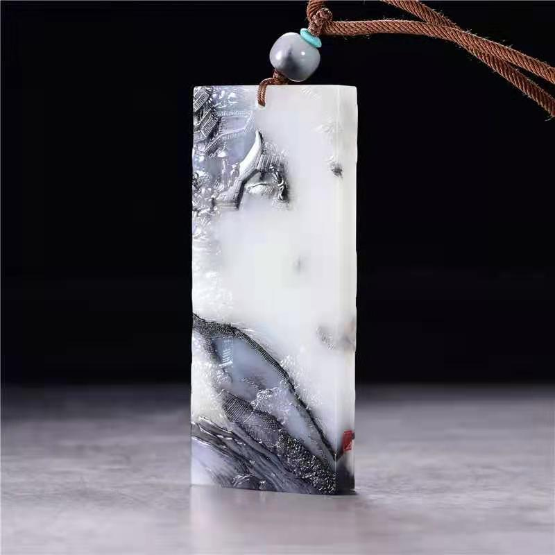 饱受争议的和田玉青花