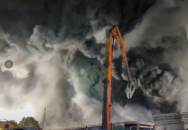 本报讯  4月22日中午1点多,上海金山区林盛路171弄116号胜瑞电子科技