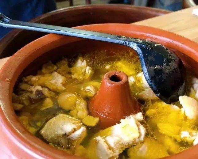 舌尖上的非遗一方水土养一方味汽锅鸡