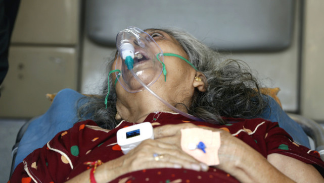 疫情急转直下印度缺氧