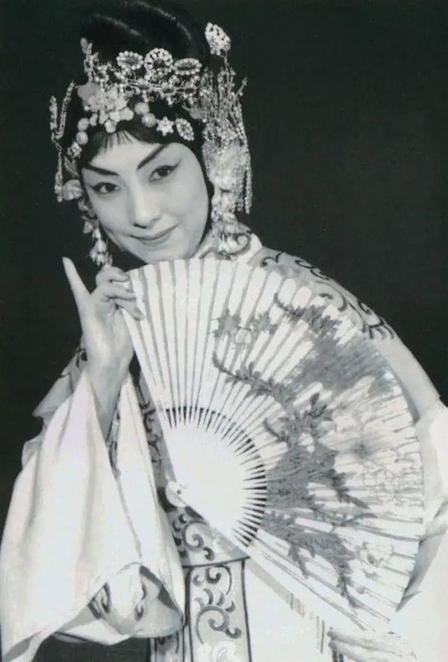 斯人已逝佳作永存追忆东方皇后杜近芳