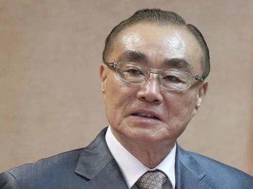 " 《海峡新干线》时事评论员江岷钦认为,谢长廷作为台湾"驻日