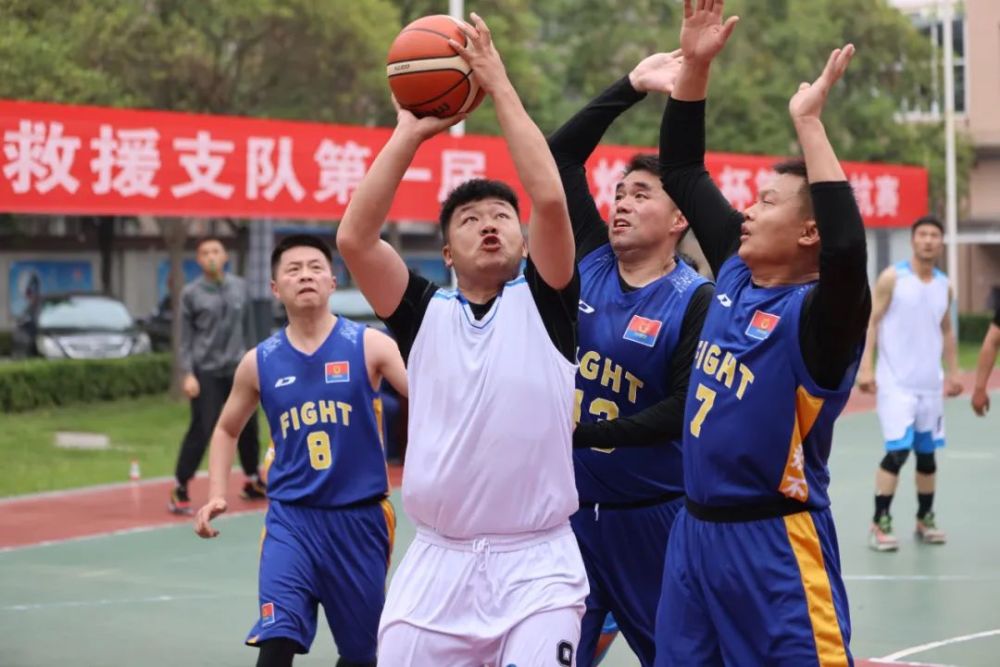 焦作市消防救援支队第一届火焰蓝杯篮球对抗赛拉开帷幕