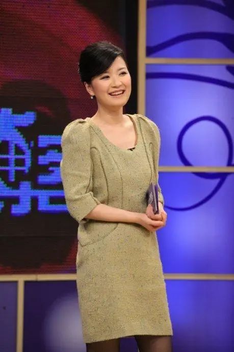 深陷富豪宴请风波,陈蓉"卫视一姐"的地位难保?_腾讯新闻