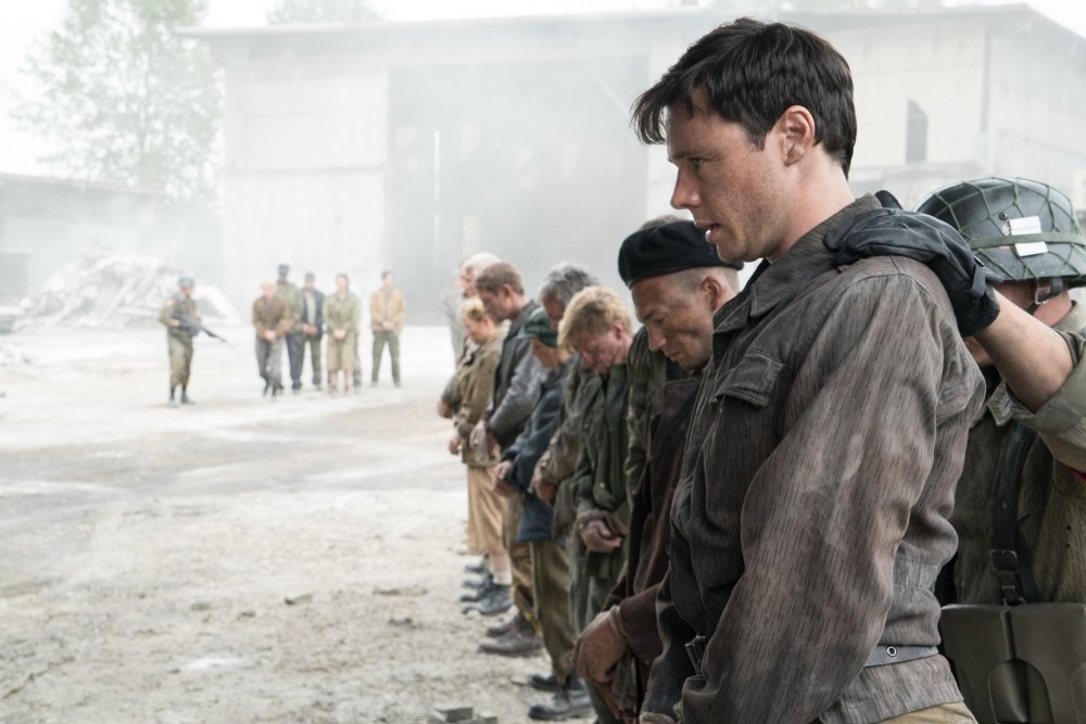 高堡奇人 脑洞大开的剧集 美国战败 被德国和日本瓜分 腾讯新闻