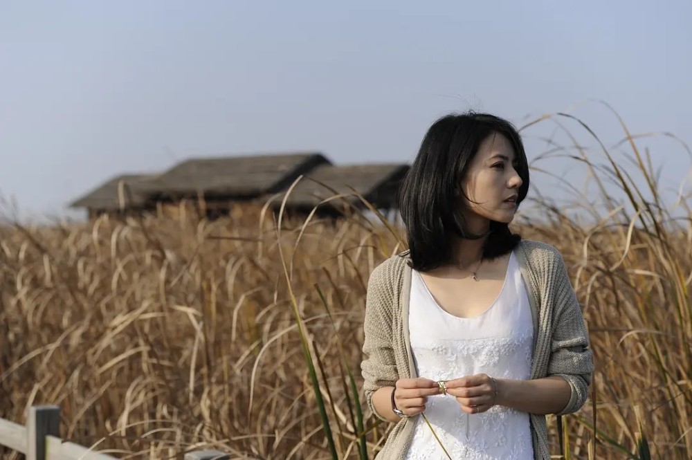 杨佳琪将叶蓝秋生前录下的道歉视频公之于众.