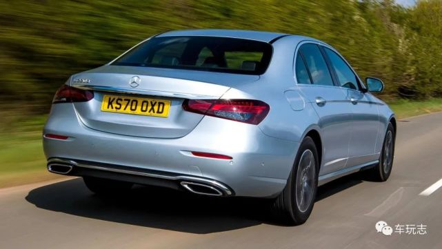 2021款奔驰e级e220d柴油版中年大叔钟爱的行政用车