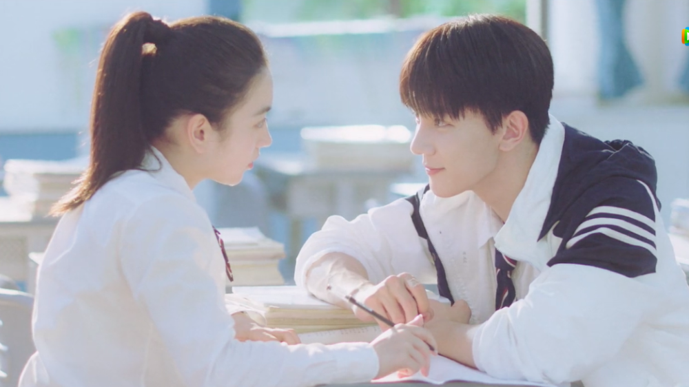 青春校园剧拜托了班长正式开播打响班长争夺战第一枪