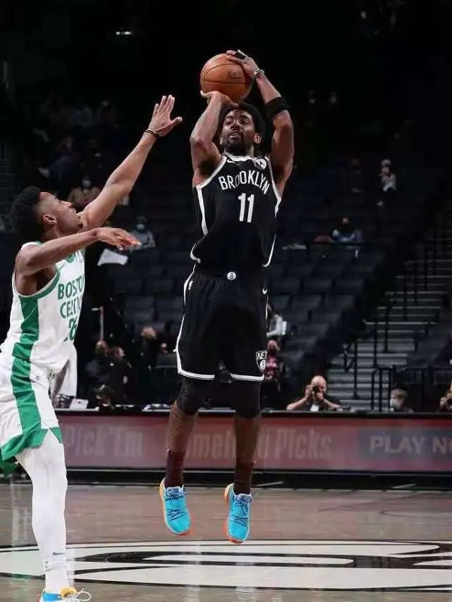 19中4正负值全队最低篮网险胜欧文也该接受一个现实了