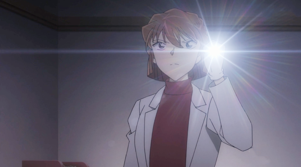 篡改柯南信息名柯20周年特别篇《变小的名侦探》当中,志保曾暗访新一