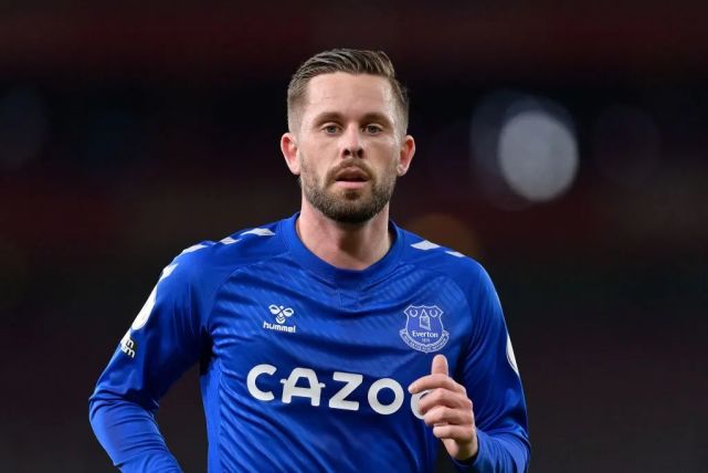 门将黄油手阿森纳首次遭埃弗顿双杀丨第33轮