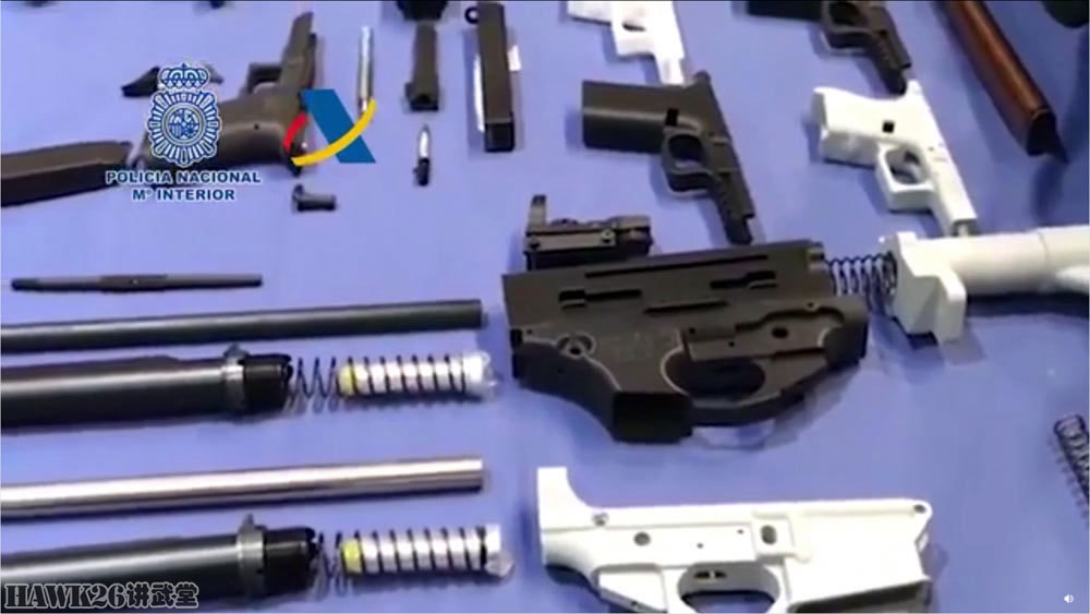 各国警方展示近期查获的各种自制枪械脑洞无与伦比伪装成玩具_腾讯新闻