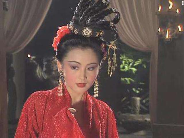 为何关羽要"月下斩貂蝉"?