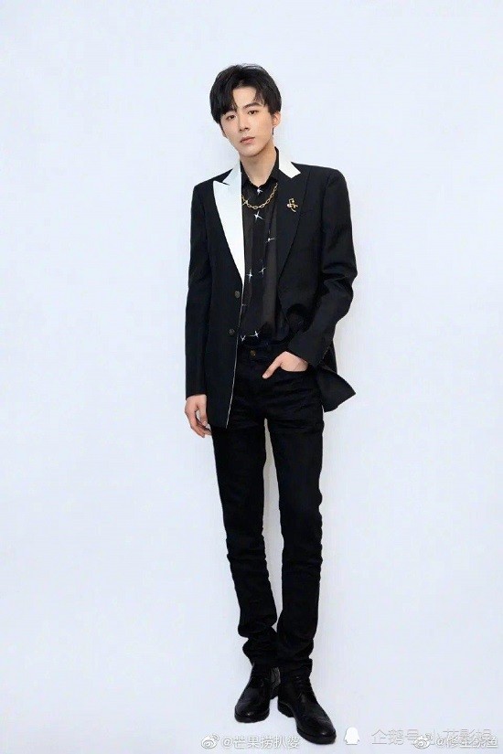 所以说娱乐圈也就仅此一人了,而且刘宇宁的大长腿才是少女粉的最爱