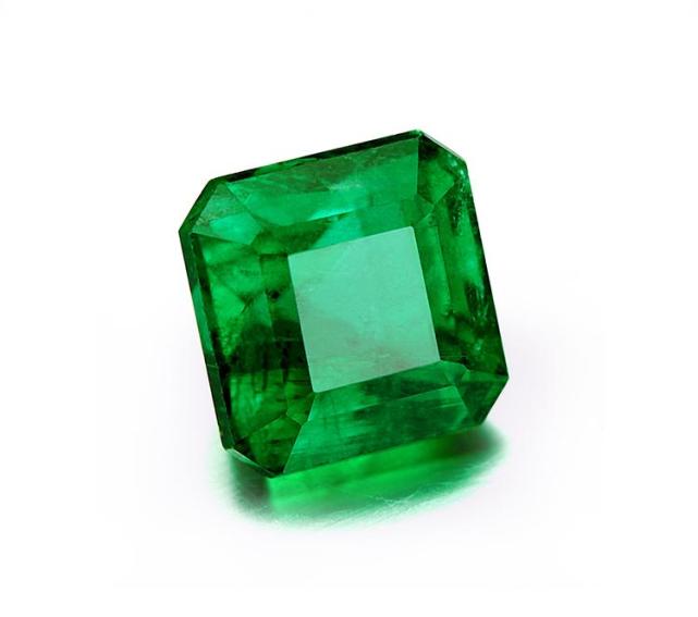 解读世界知名宝石绿柱石它不只是绿色应该是五彩缤纷
