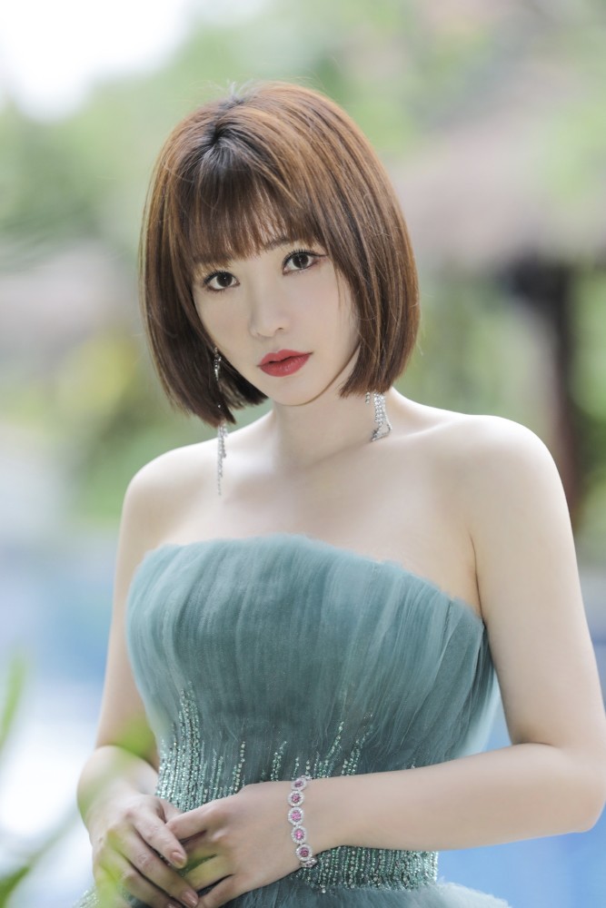 最具突破女演员 柳岩 腾讯新闻