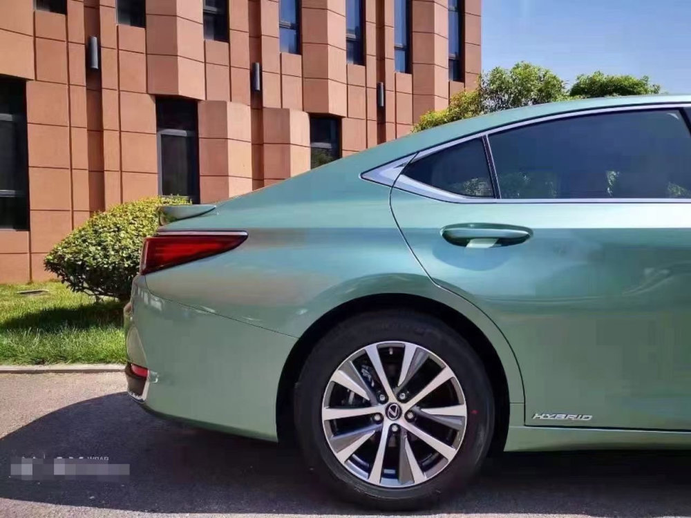 雷克萨斯es300h改色膜抹茶绿小清新的感觉有没有