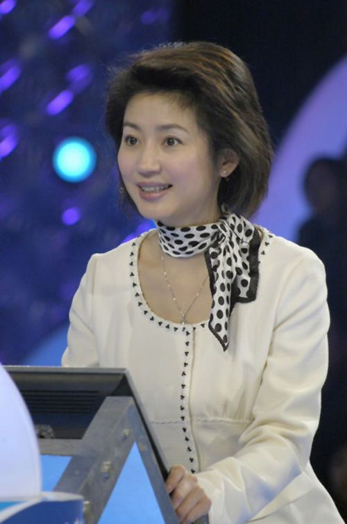 当年王小丫主持的节目开心辞典不亚于现在任何一个综艺娱乐节目,早些