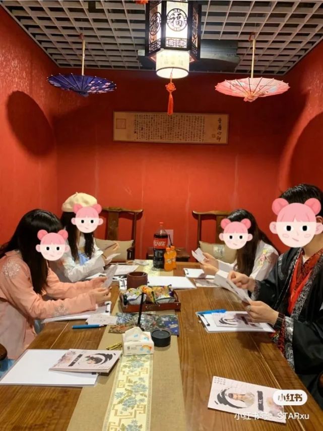 沉迷剧本杀年轻人的快乐星球到底怎么玩