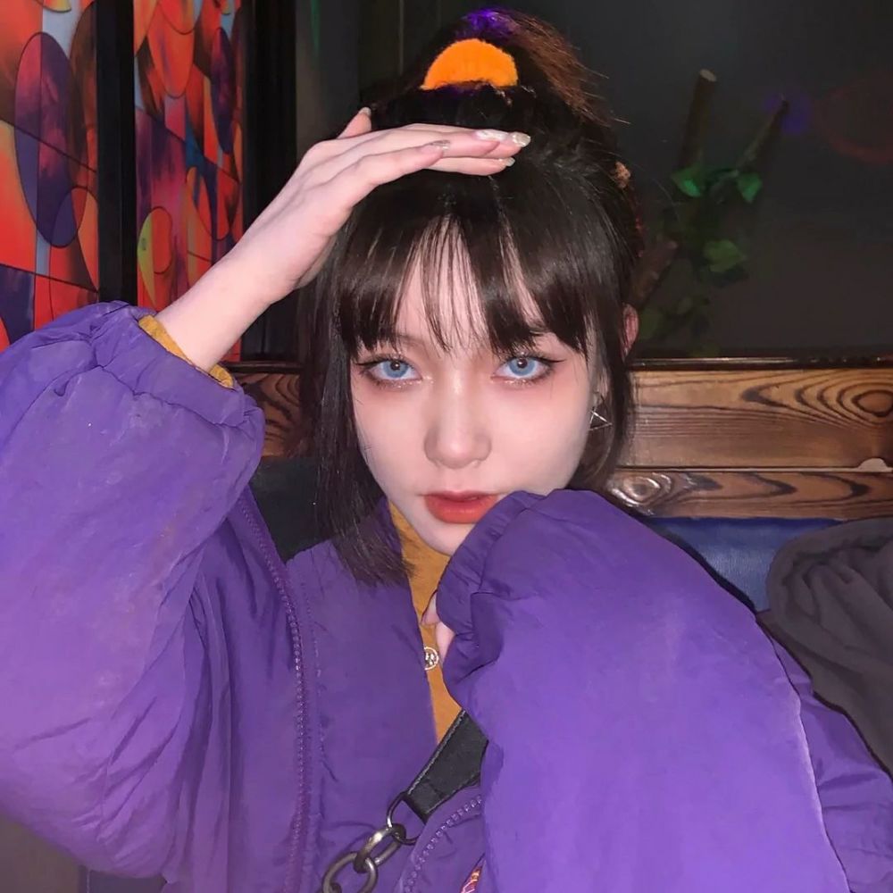 多人闺蜜头像我涉旷野丛林中来你撑船渡我入灿灿花海