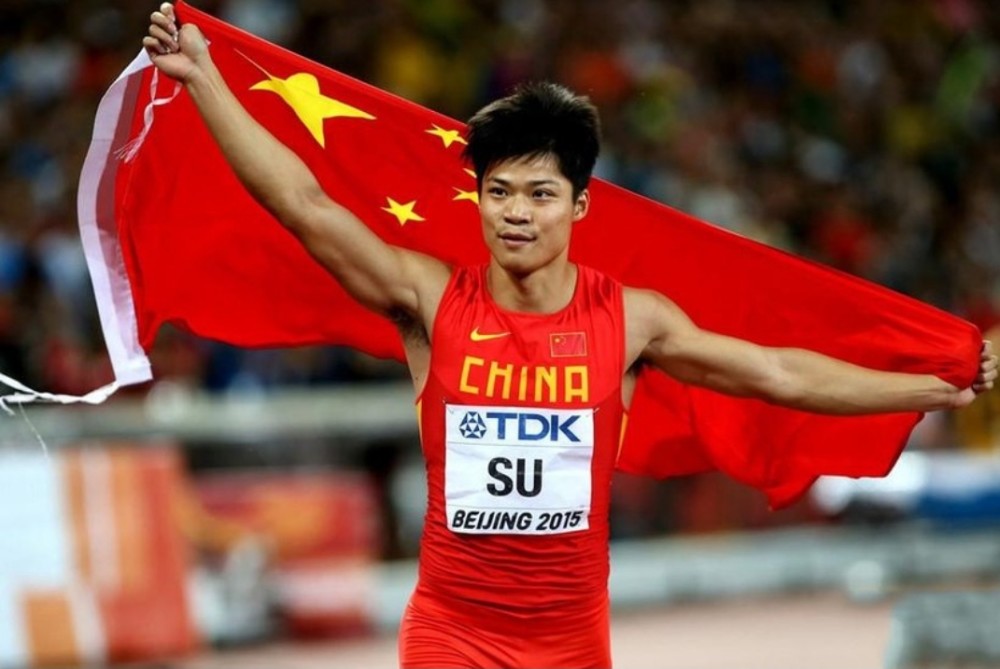 中国博尔特苏炳添逆风飙9秒98夺得百米冠军他将开创新时代
