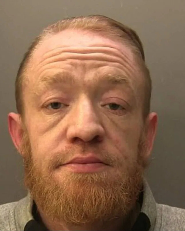 美国毒贩冒充嘴炮康纳麦格雷戈入狱三年