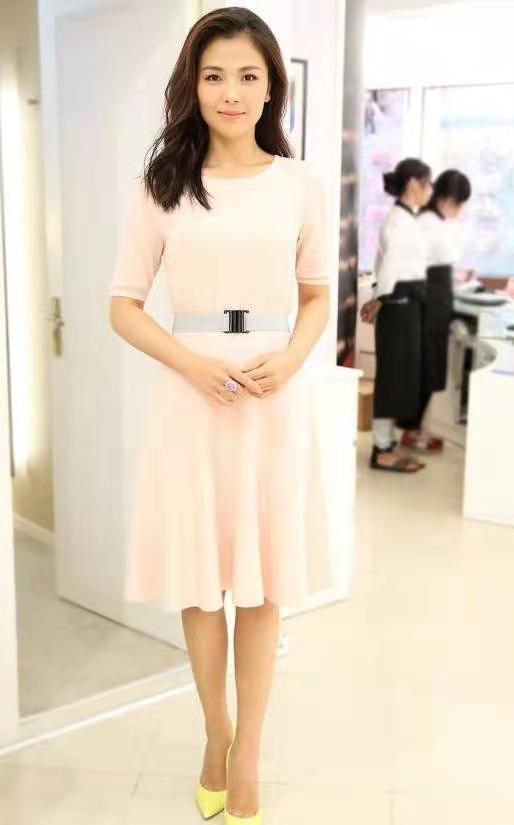 刘涛成名史,充满"腥风血雨","贤妻人设"是关键!_腾讯新闻