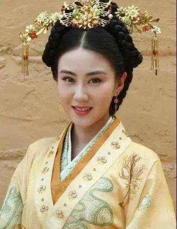 息侯夫人被抢的根本原因是太美还是别的