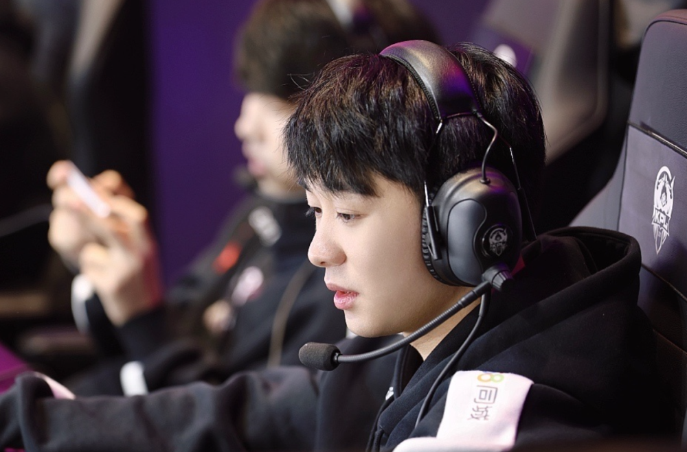 ag啊泽称队伍需要什么就做什么,不会因为自己去改变队伍,目标就是夺冠