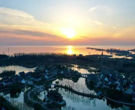 五一带上喜欢的人来洪泽湖坐直升飞机吧还有更多的有趣活动等你来体验