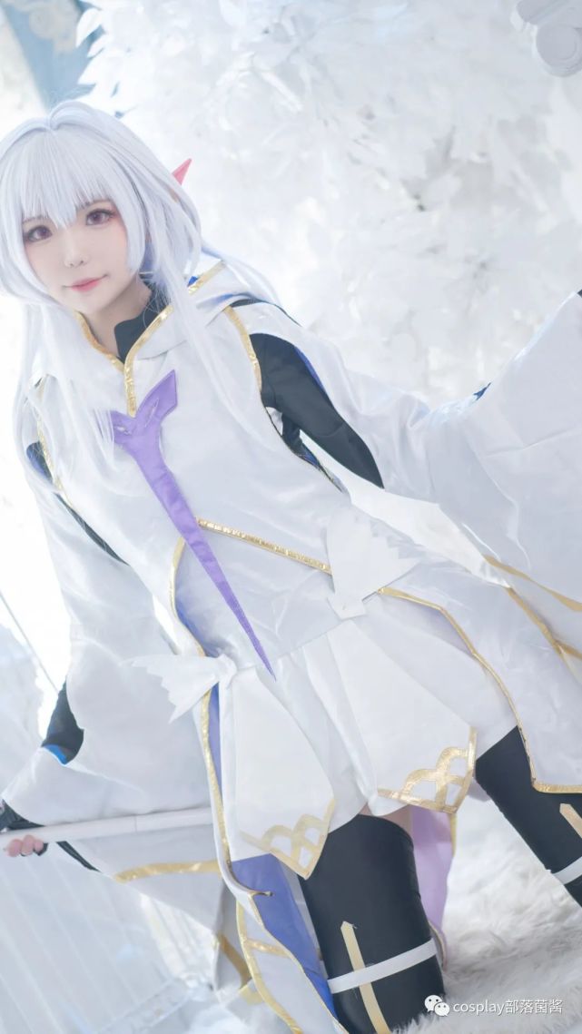 cos:fgo梅林cos正片@凌乱,是个漂亮的大姐姐!
