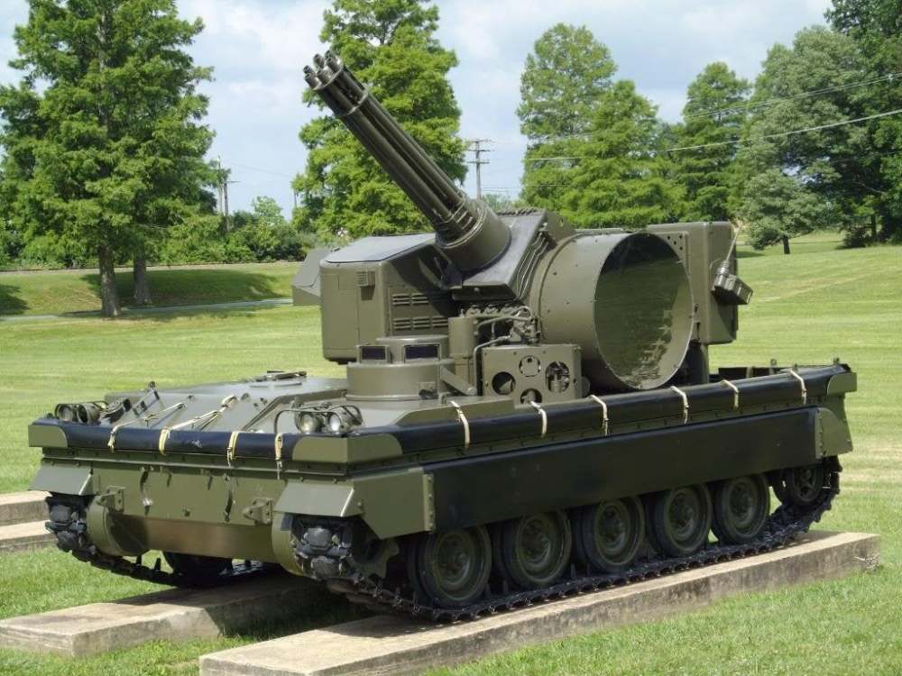 6管37毫米加特林炮组成的t249"联防"自行高炮.