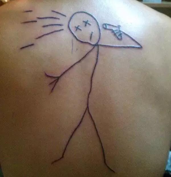 眼泪纹在身上▼誰Ъú曾蒵緋所困姩輕的鰣候▼脑子进的水都是年少轻狂