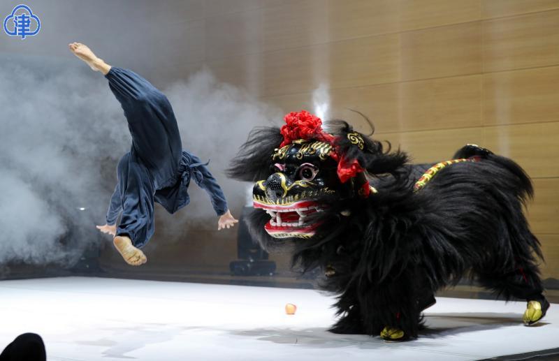 津云镜头杂技也惊艳开天辟地之斗水亮相津门