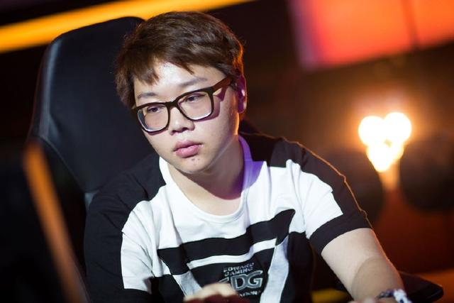 lol:炫神怂了,离间主播队失败后被莎莉嘲讽,实力不够