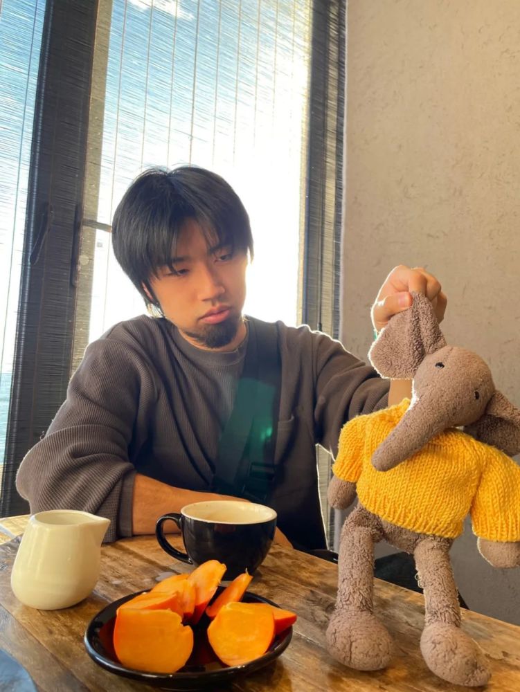 很多人羡慕井越的人生.