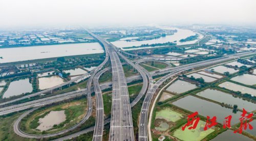 刚刚广佛肇高速公路全线通车