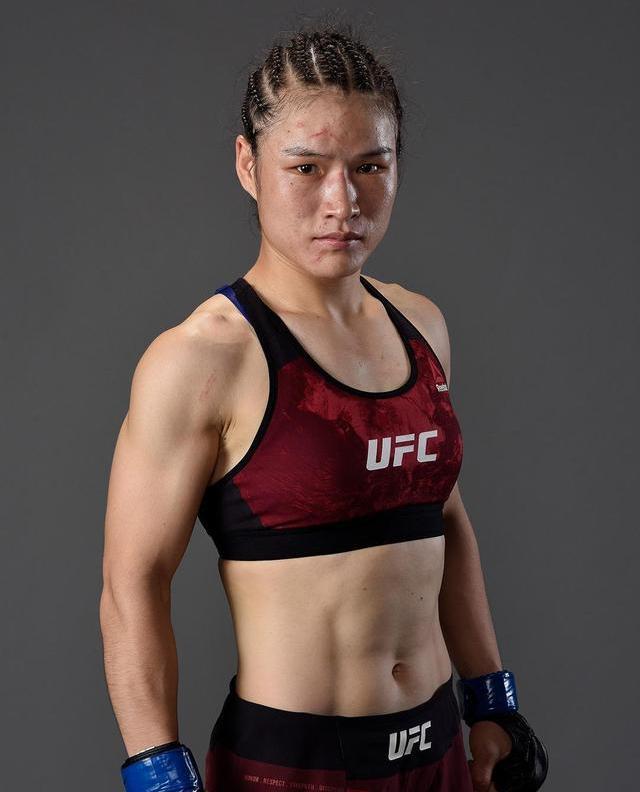 2019年8月31日,张伟丽成功击败了杰西卡61安德拉德,并且仅仅用时42