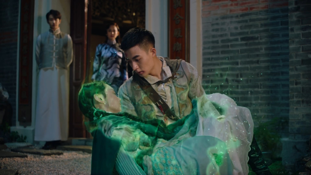 小青(杨之楹 饰)和莲玄(谷嘉诚 饰)的饰演者都演