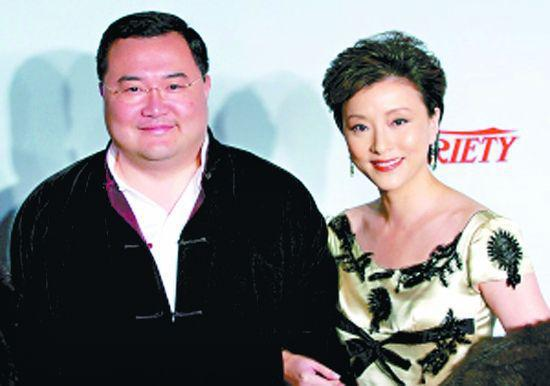 杨澜曾经的央视一姐与费翔闪恋闪分婚内和有妇之夫相恋嫁豪门