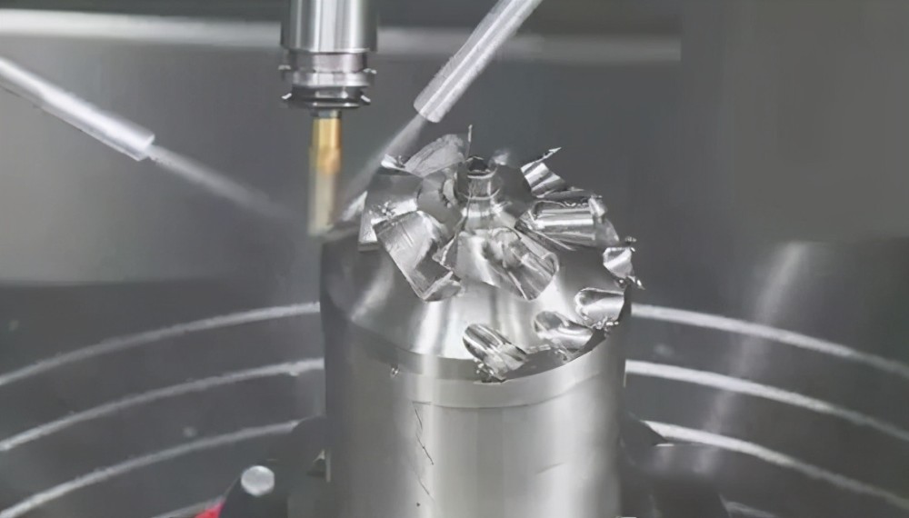 七,加工中心加工钛合金特点加工中心可以多个零件同时加工,提高生产